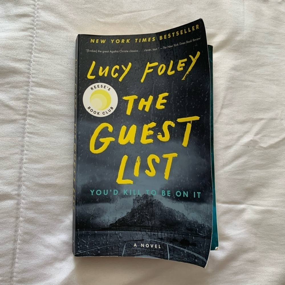 Lucy Foley The Guest List Reece’s Book Club Paperback Book Used